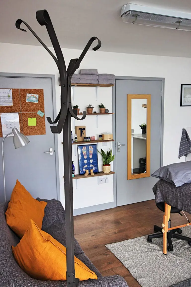 Calstock Therapy Hub / Room